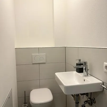 Nur 9 Min Zu Fuss Ins Zentrum I Balkon I Netflix